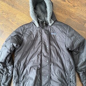 Patagonia Black and Grey Jacket - Reversible with detachable hood